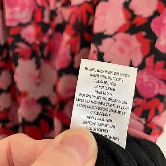 TAMARA H. Short Sleeve Double Ruffle V-Neck Chiffon Blouse Black Pink Red Floral - Picture 10 of 14